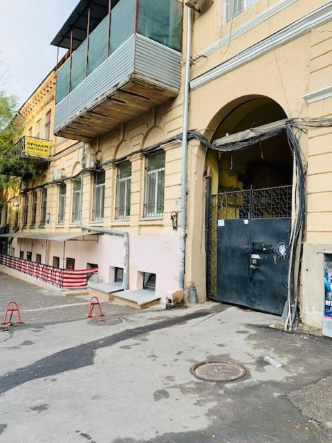 Vip Студио На Дерибасовской Apartamento Odessa Exterior foto